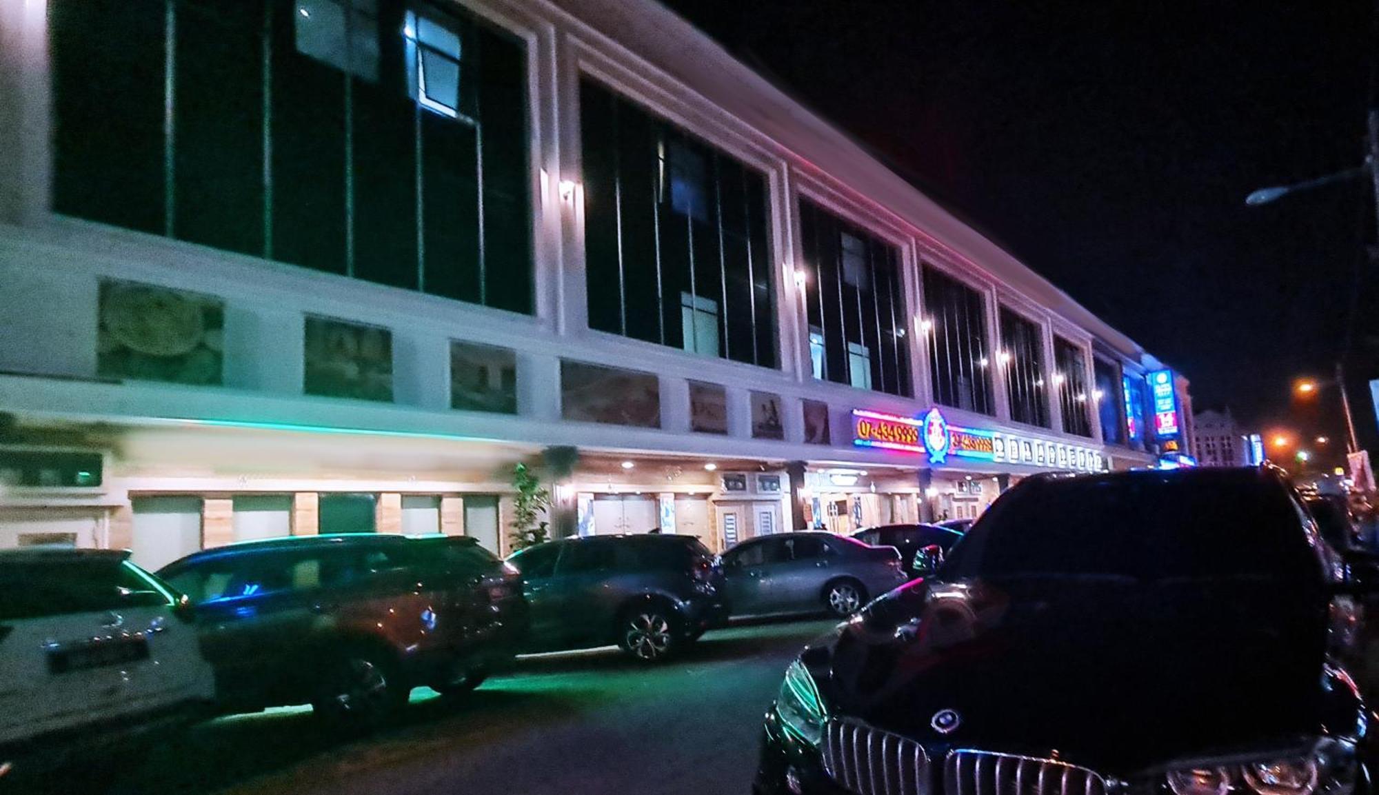 Star Romantic Batu Pahat Exterior foto